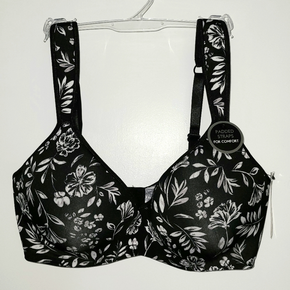 NWT Delta Burke Bra 38D